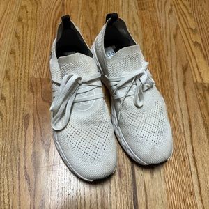 GFore spikeless golf shoes